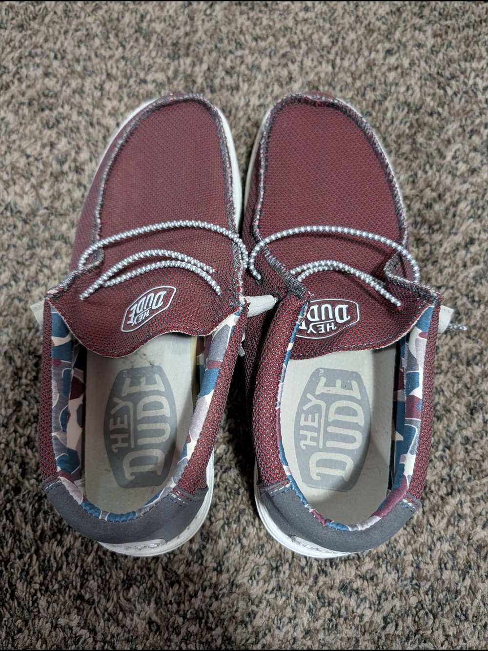 Hey Dude Mens Wally Sox  Maroon Lightweight Slip-On Shoes